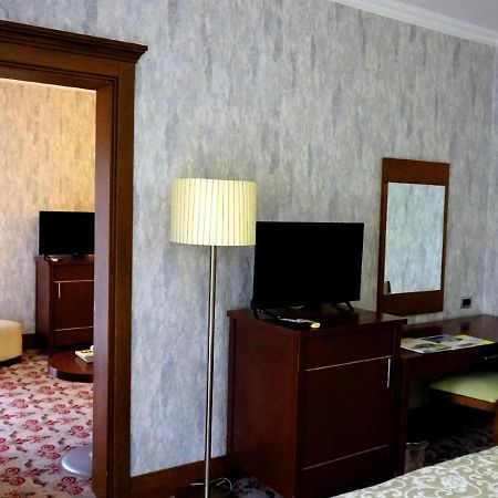 Queen Thermal Resort Hotel Emet Exterior photo