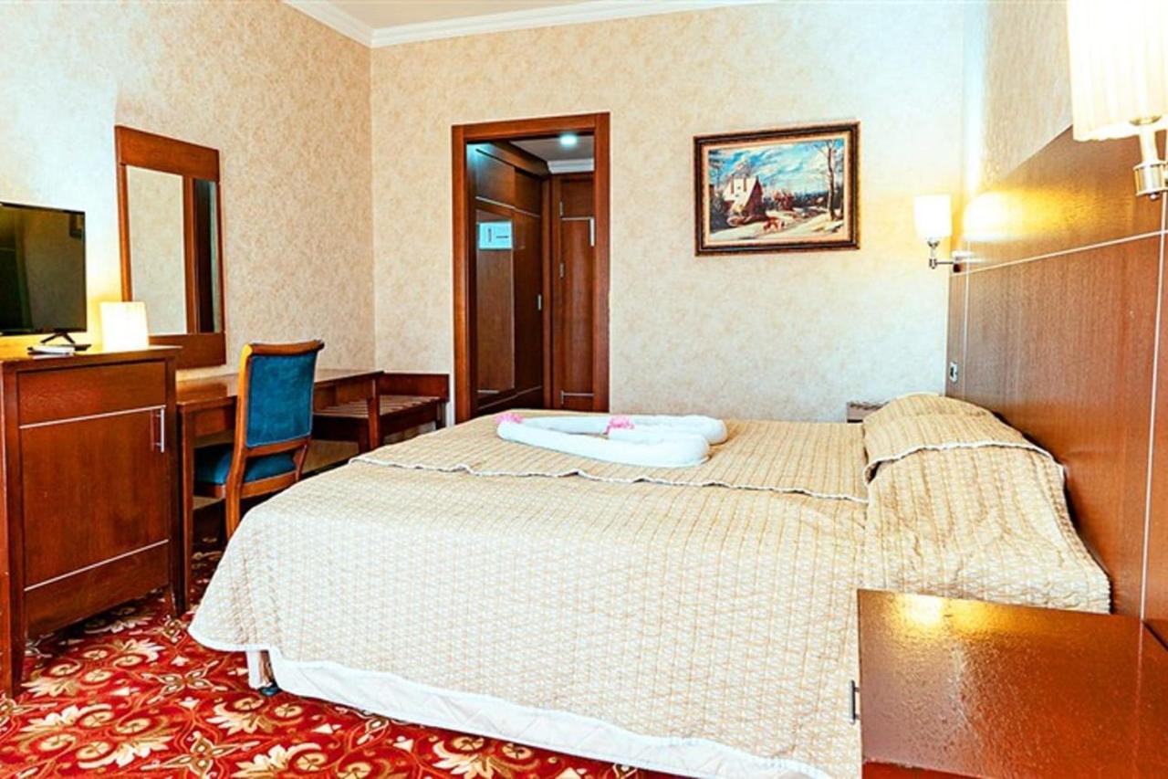 Queen Thermal Resort Hotel Emet Exterior photo