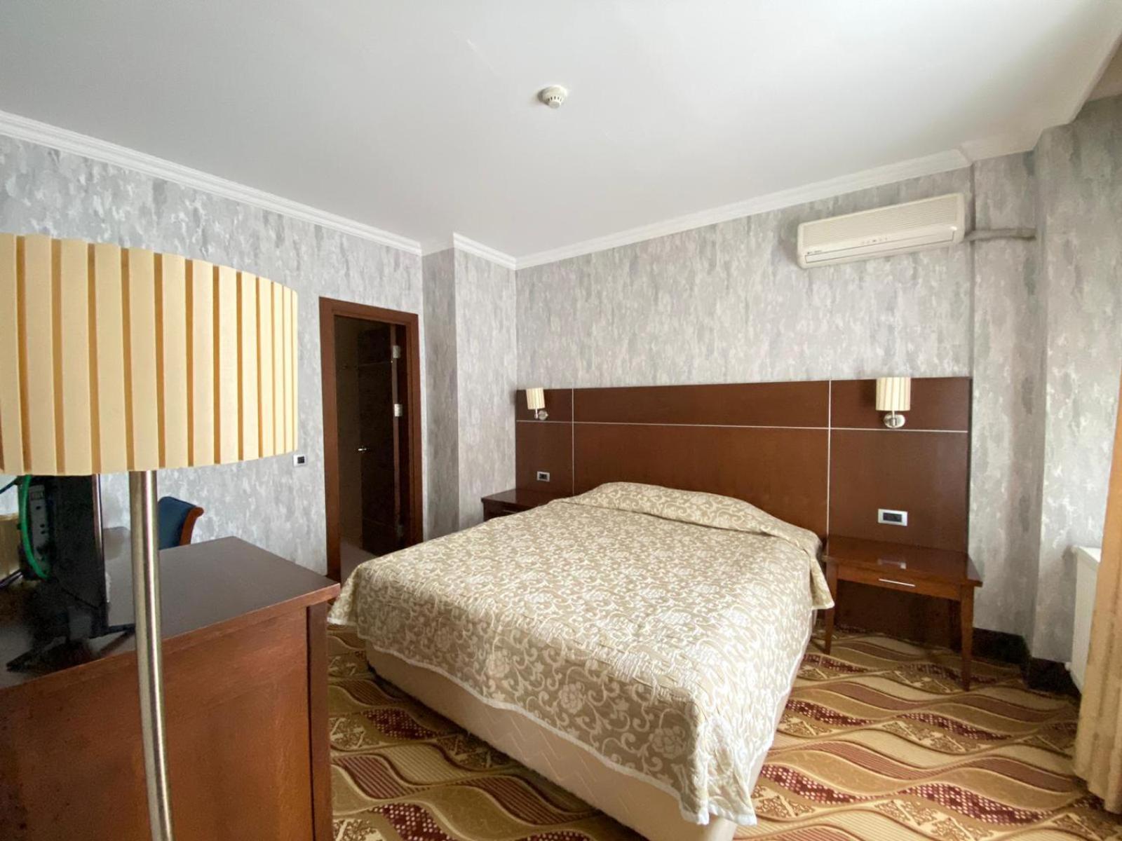 Queen Thermal Resort Hotel Emet Exterior photo